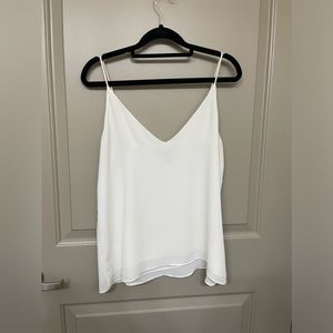 Flowy crème white tank